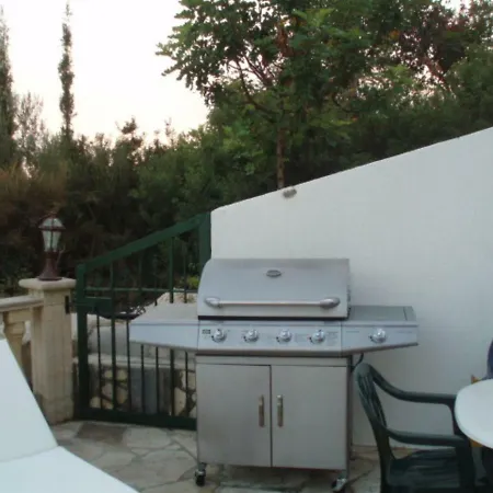 Aphrodite Villa *